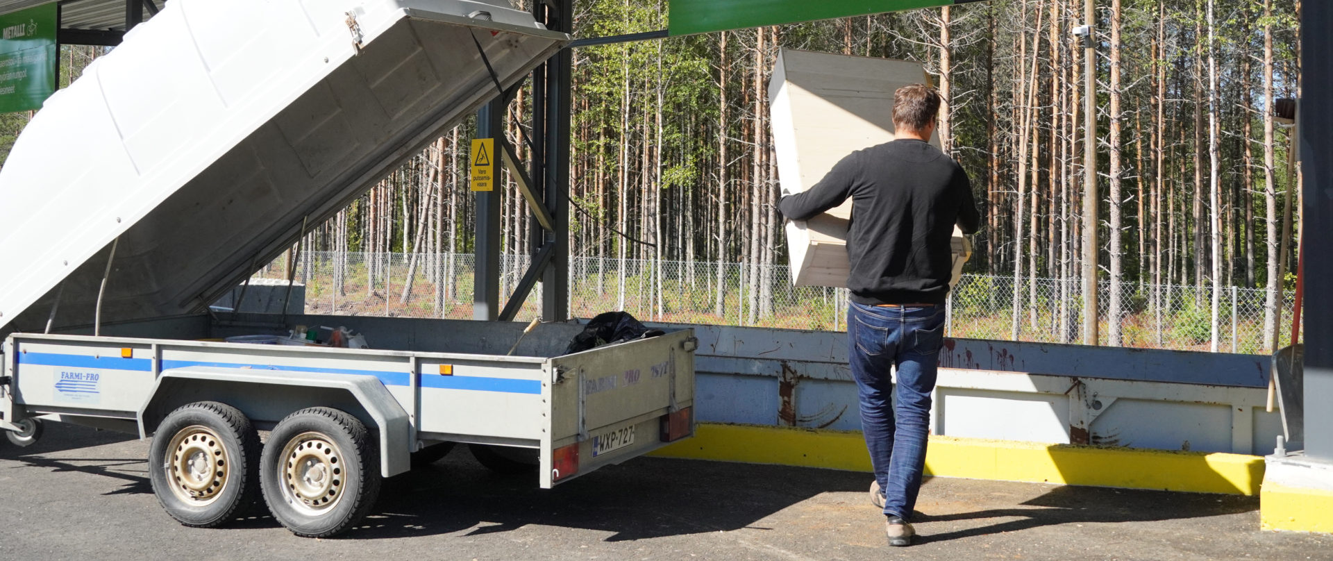 Jätekuorman purku Jätekuorman purku